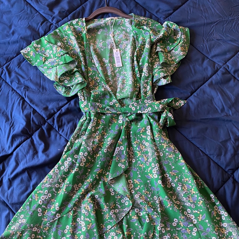 Max studio hi-lo wrap dress